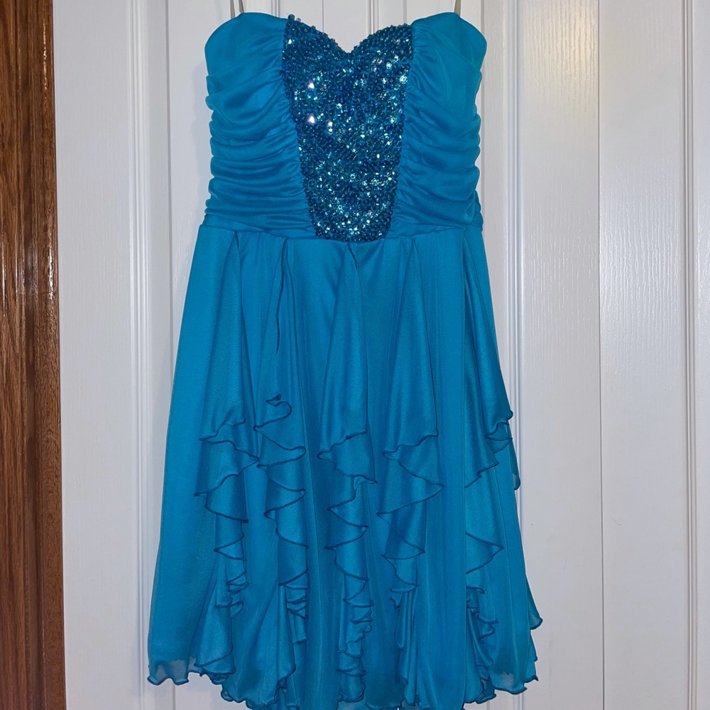 Juniors Above Knee Dress